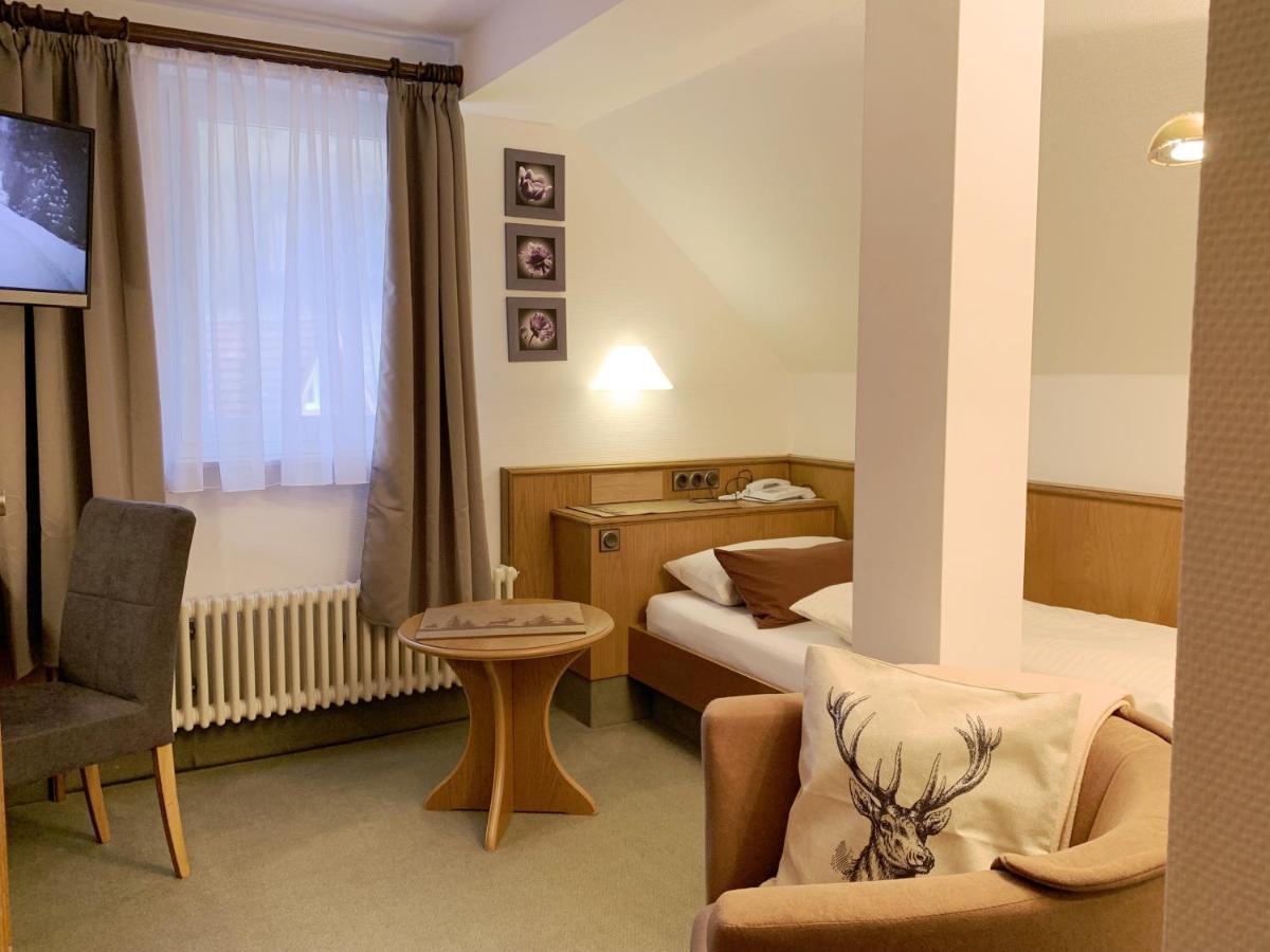 Landhotel Untere Kapfenhardter Muehle Unterreichenbach Εξωτερικό φωτογραφία