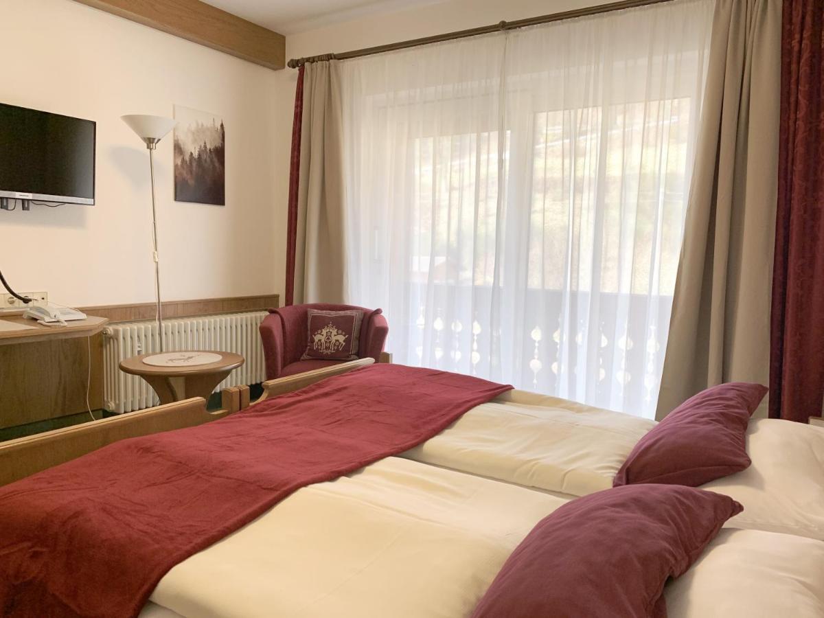 Landhotel Untere Kapfenhardter Muehle Unterreichenbach Εξωτερικό φωτογραφία